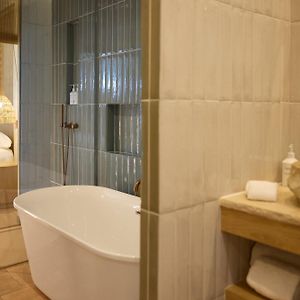 Club Junior Suite
